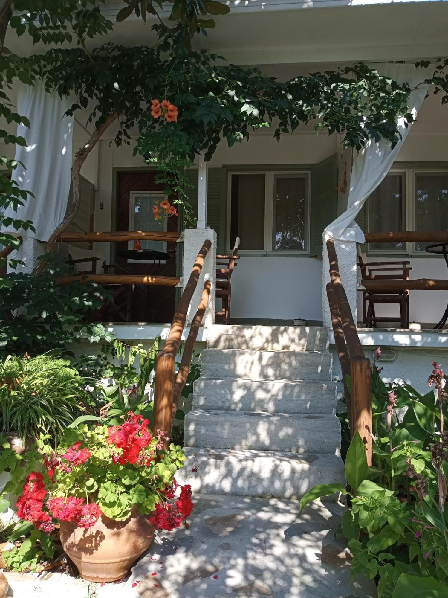 Stamatia'S Garden Hotel Agnontas Exterior foto